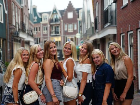 Kim Holland vermogen: zo groot is de realistische schatting
