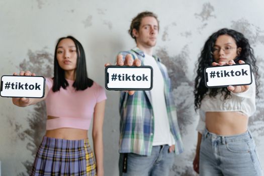 Deze trends op tiktok gaan nu viral: daarom praat Tiel er ook over